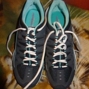 Women's Skechers Memory Foam Tennis Shoes Size 8